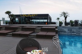 Central Luxury Hạ Long Hotel