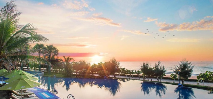 Carmelina Beach Resort