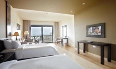 Olalani Resort & Condotel