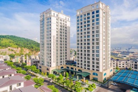 D'Lioro Hotel & Resort