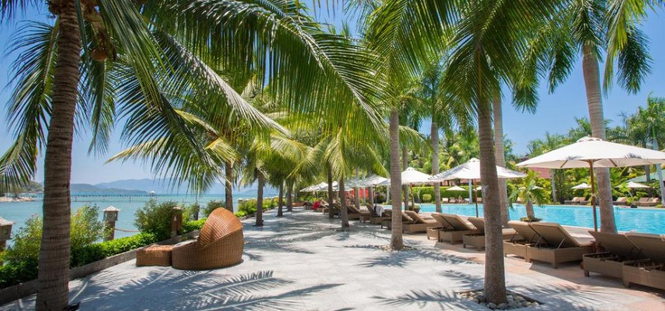Diamond Bay Resort & Spa