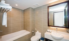 D'Lioro Hotel & Resort