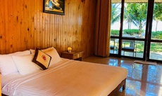 Tan Son Nhat Con Dao Resort